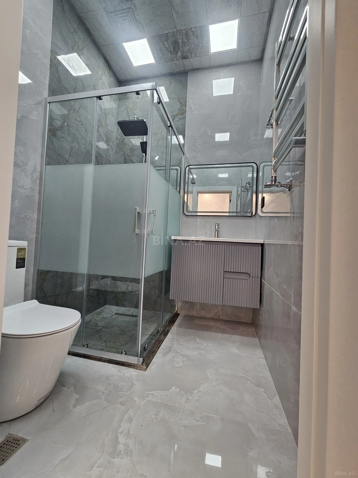 Satılır 4 otaqlı həyət evi 160 m²