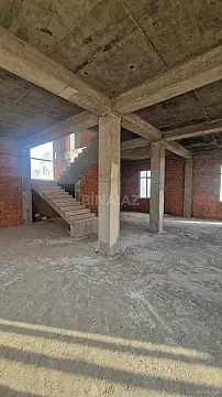 Satılır 7 otaqlı həyət evi 360 m²