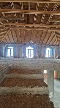 Satılır 7 otaqlı həyət evi 360 m²