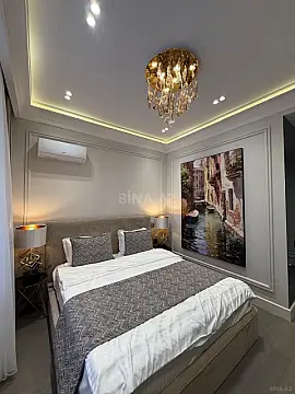 Satılır 4 otaqlı mənzil 140 m²