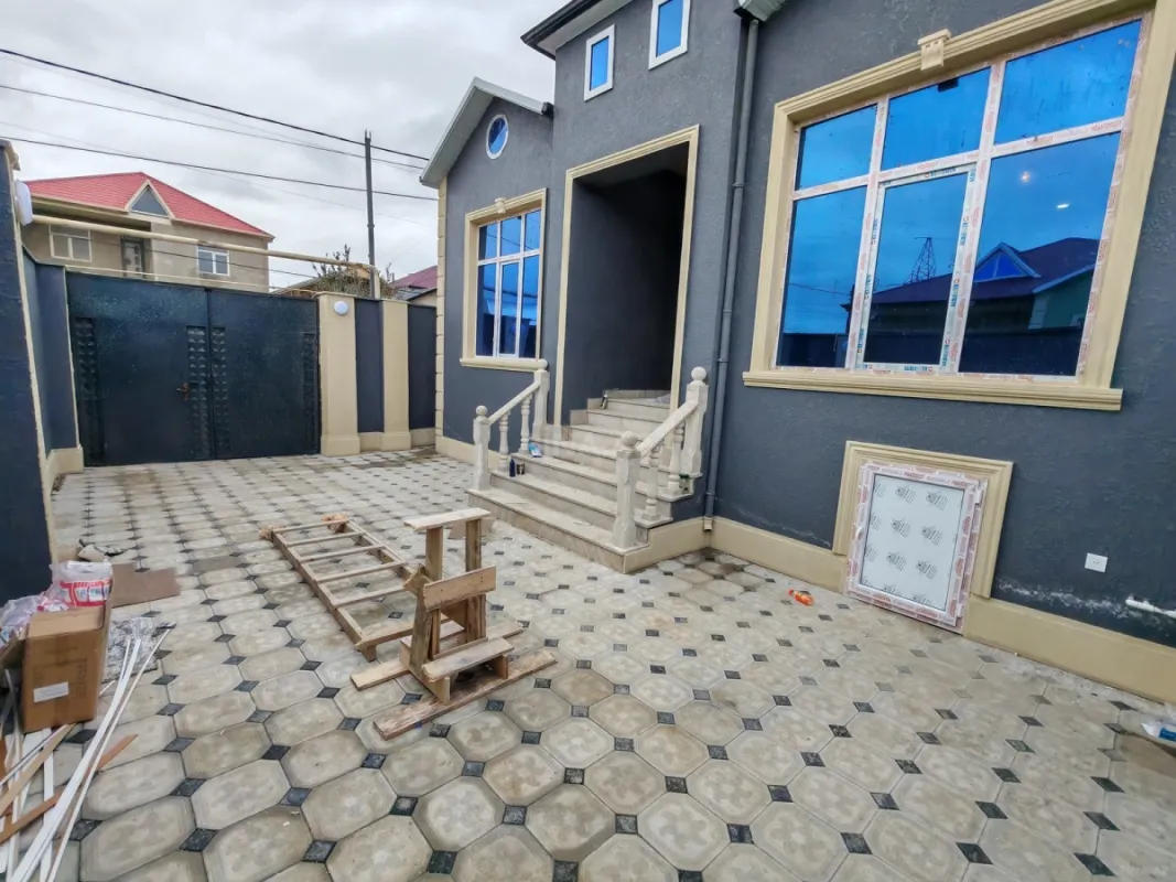 Satılır 4 otaqlı həyət evi 120 m²