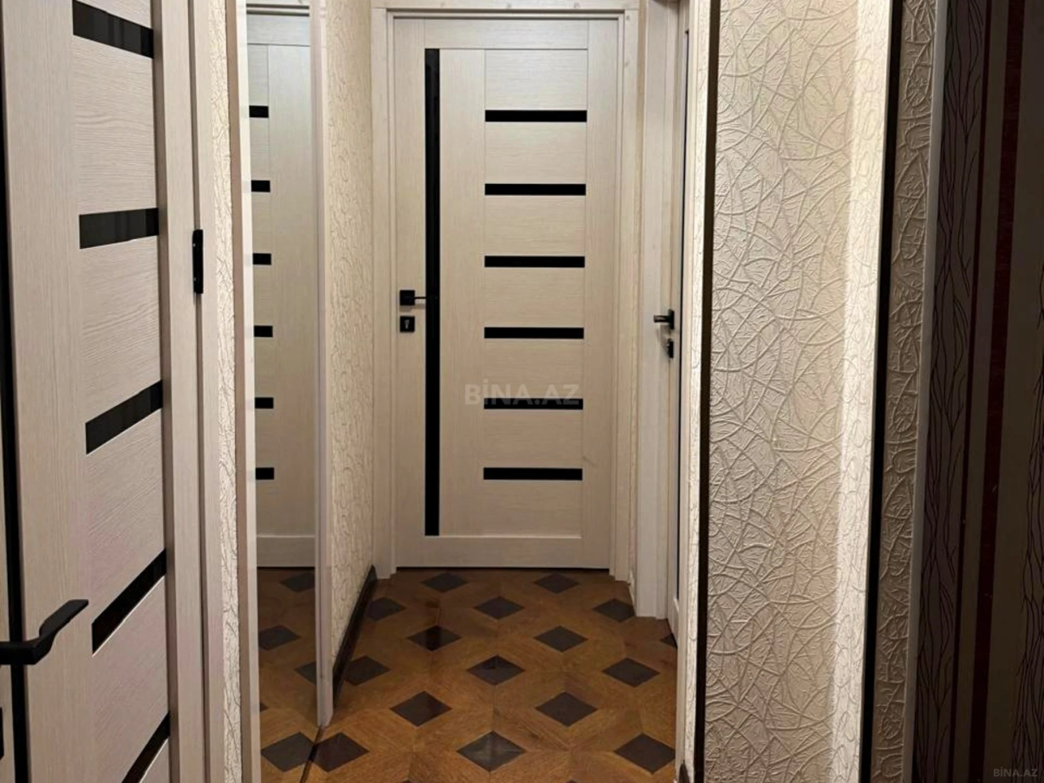 Satılır 2 otaqlı mənzil 56 m²