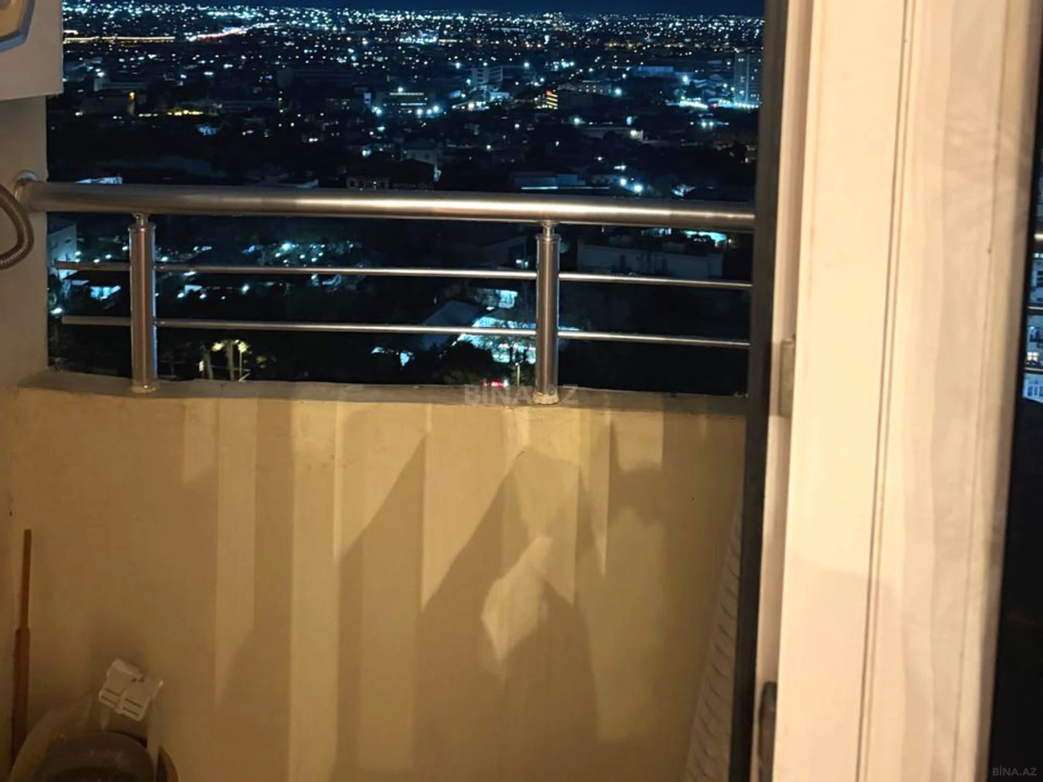 Satılır 2 otaqlı mənzil 56 m²