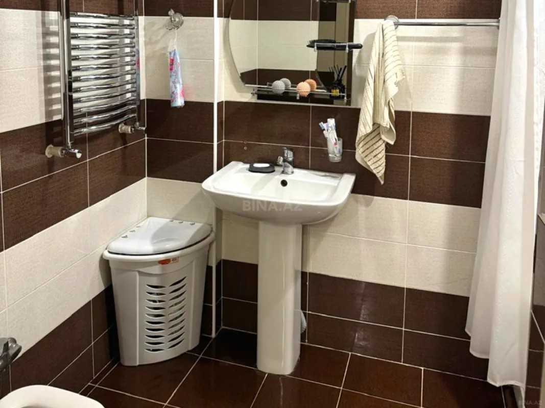 Satılır 2 otaqlı mənzil 56 m²