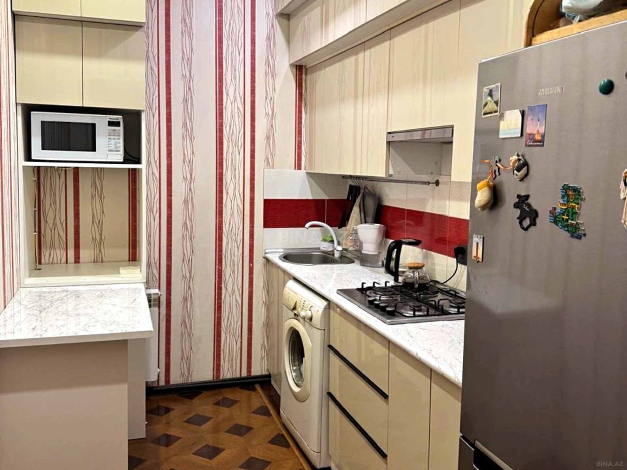 Satılır 2 otaqlı mənzil 56 m²