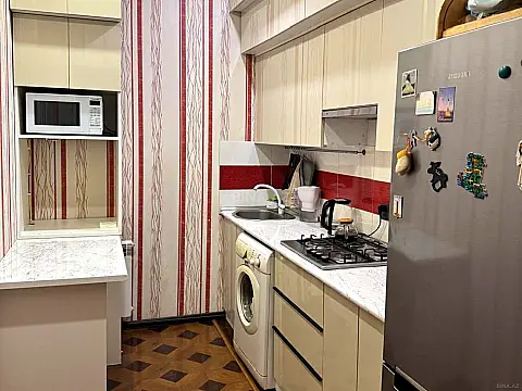 Satılır 2 otaqlı mənzil 56 m²