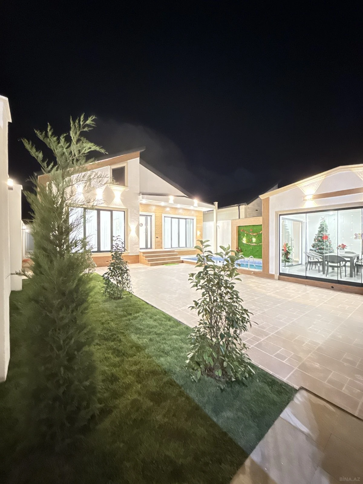 Satılır 4 otaqlı həyət evi 160 m²