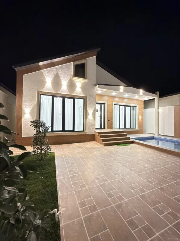Satılır 4 otaqlı həyət evi 160 m²