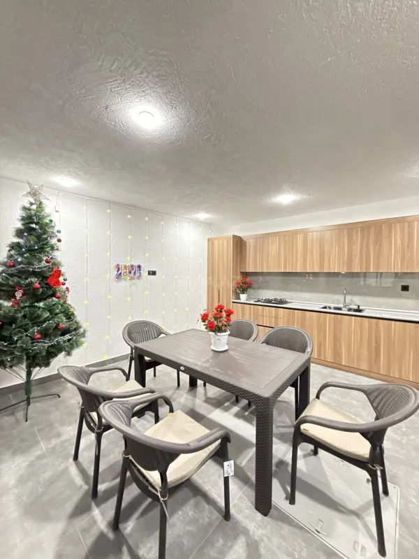 Satılır 4 otaqlı həyət evi 160 m²