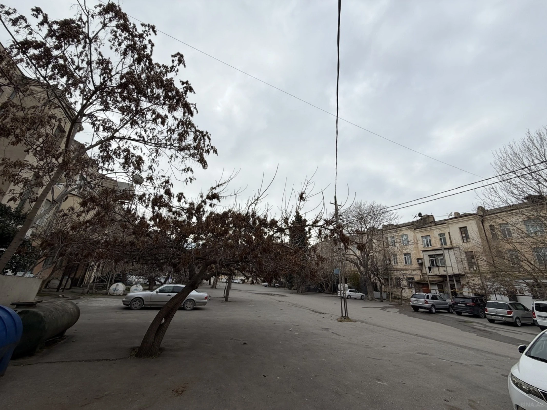 Satılır 3 otaqlı mənzil 60 m²