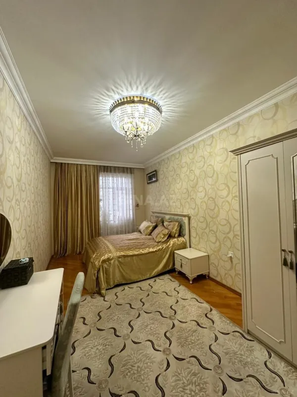 Satılır 4 otaqlı həyət evi 360 m²