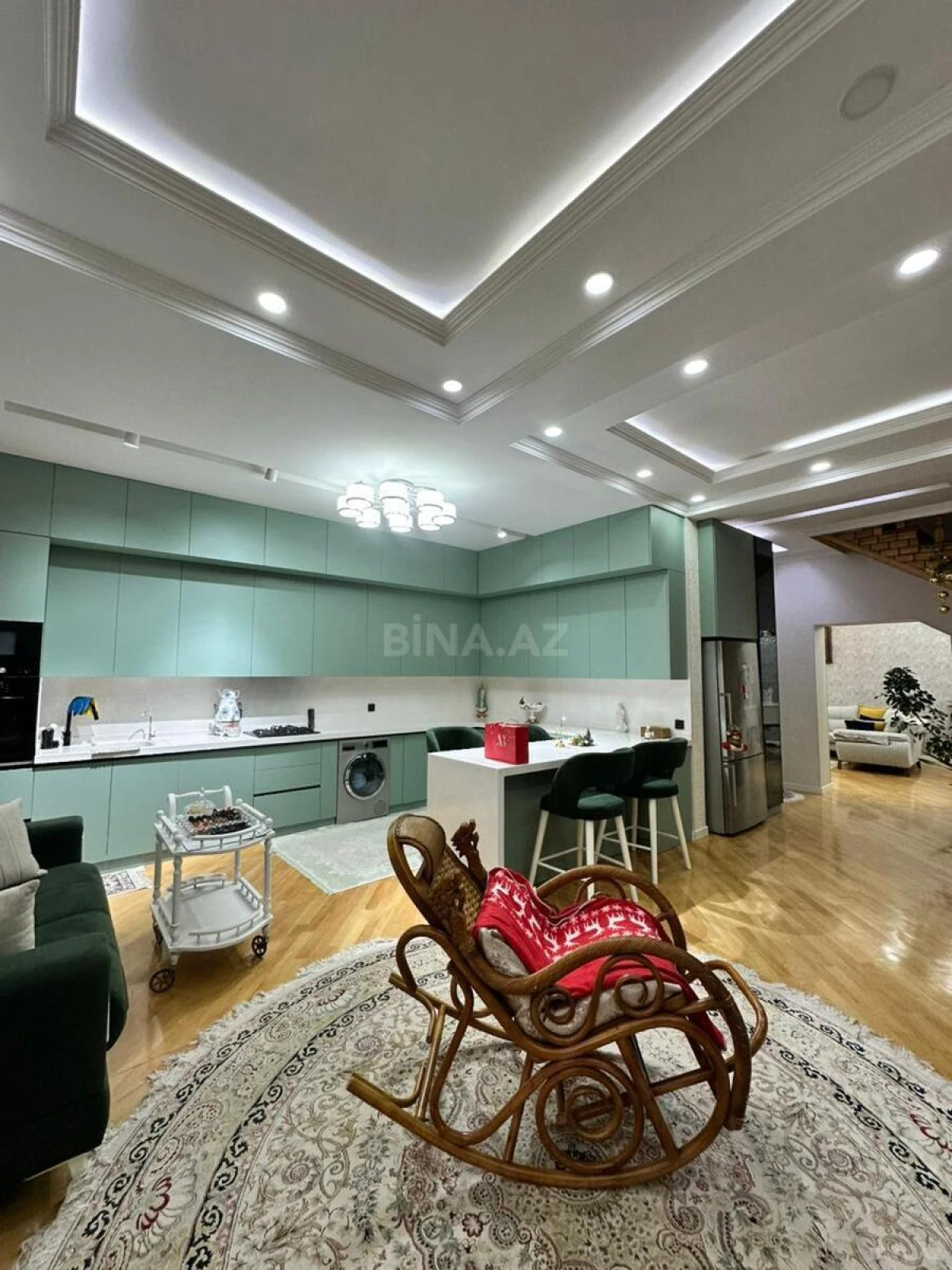 Satılır 4 otaqlı həyət evi 360 m²