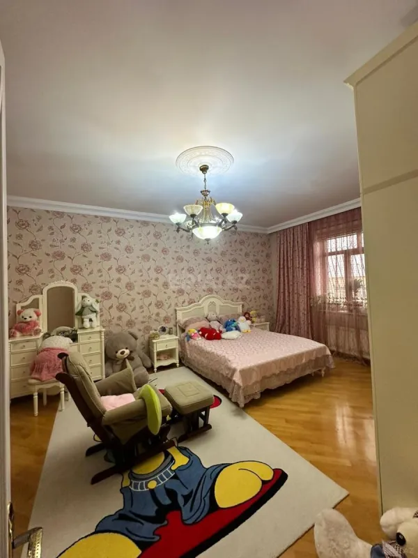 Satılır 4 otaqlı həyət evi 360 m²