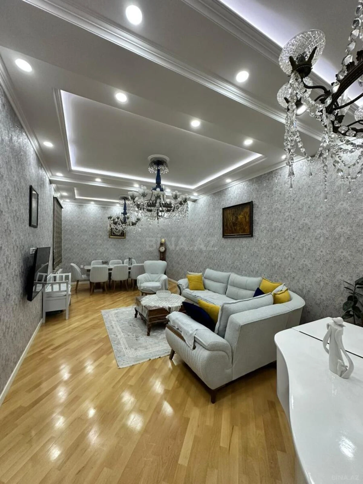 Satılır 4 otaqlı həyət evi 360 m²