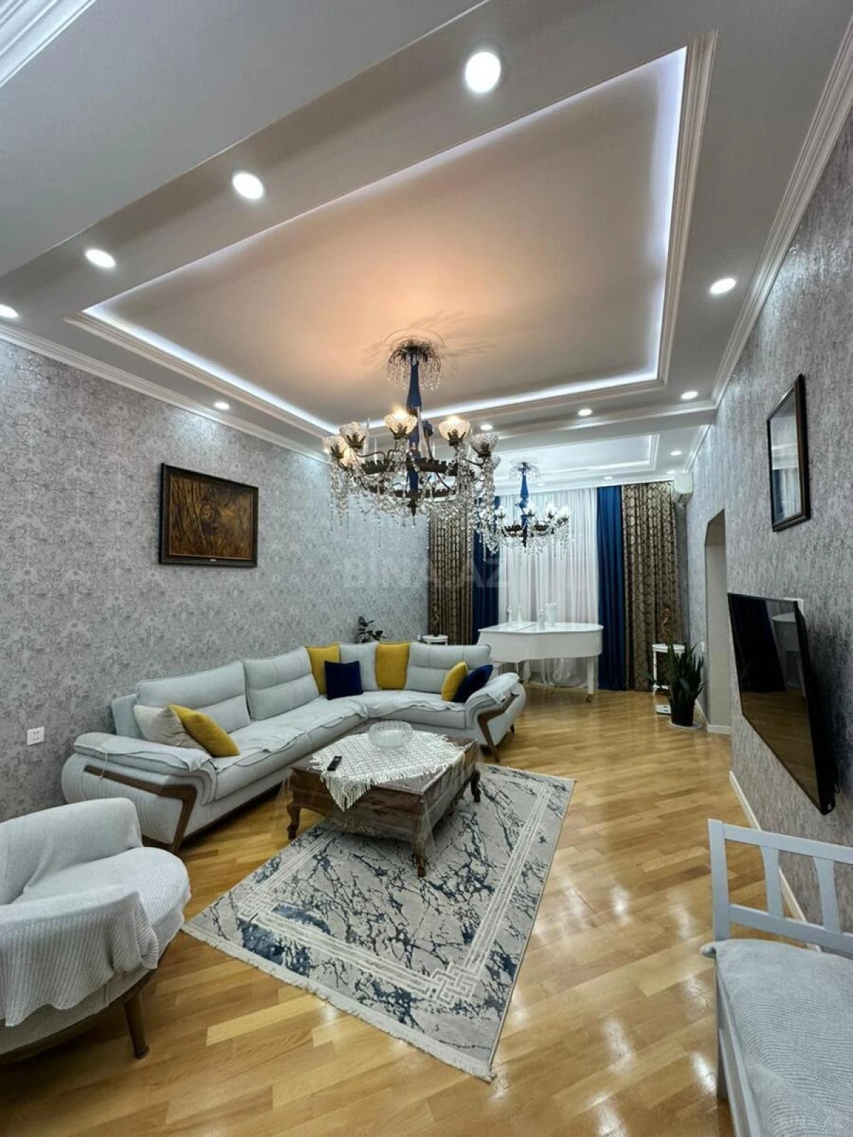 Satılır 4 otaqlı həyət evi 360 m²
