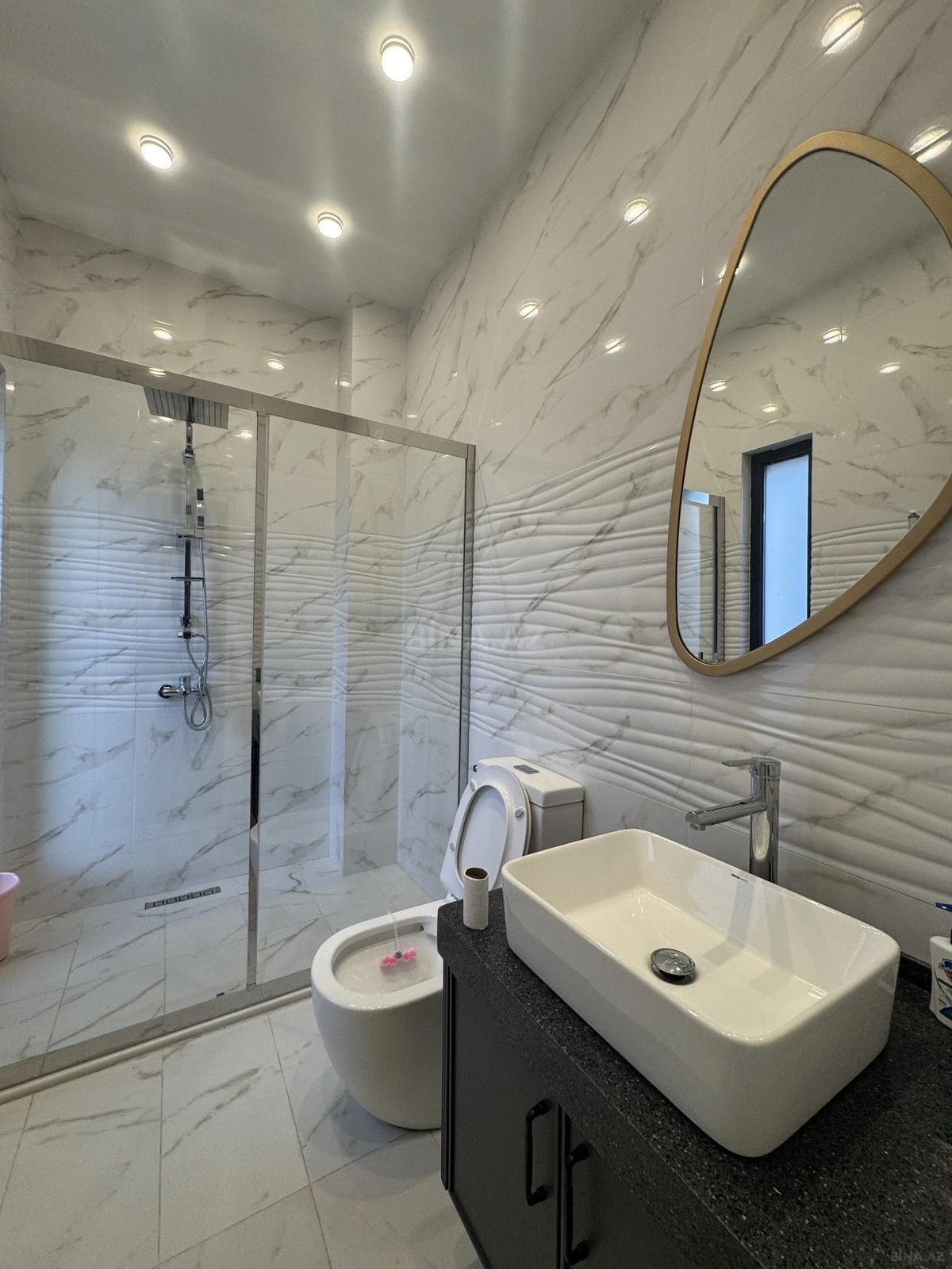 Satılır 3 otaqlı həyət evi 140 m²