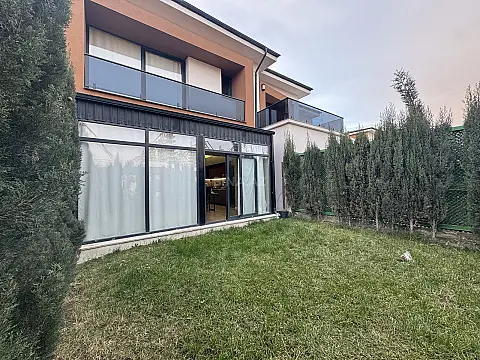 Satılır 3 otaqlı həyət evi 140 m² — Bakı, Yasamal 3 otaq 140.00 m²