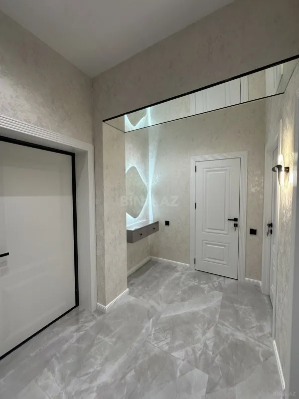 Satılır 2 otaqlı mənzil 66 m²