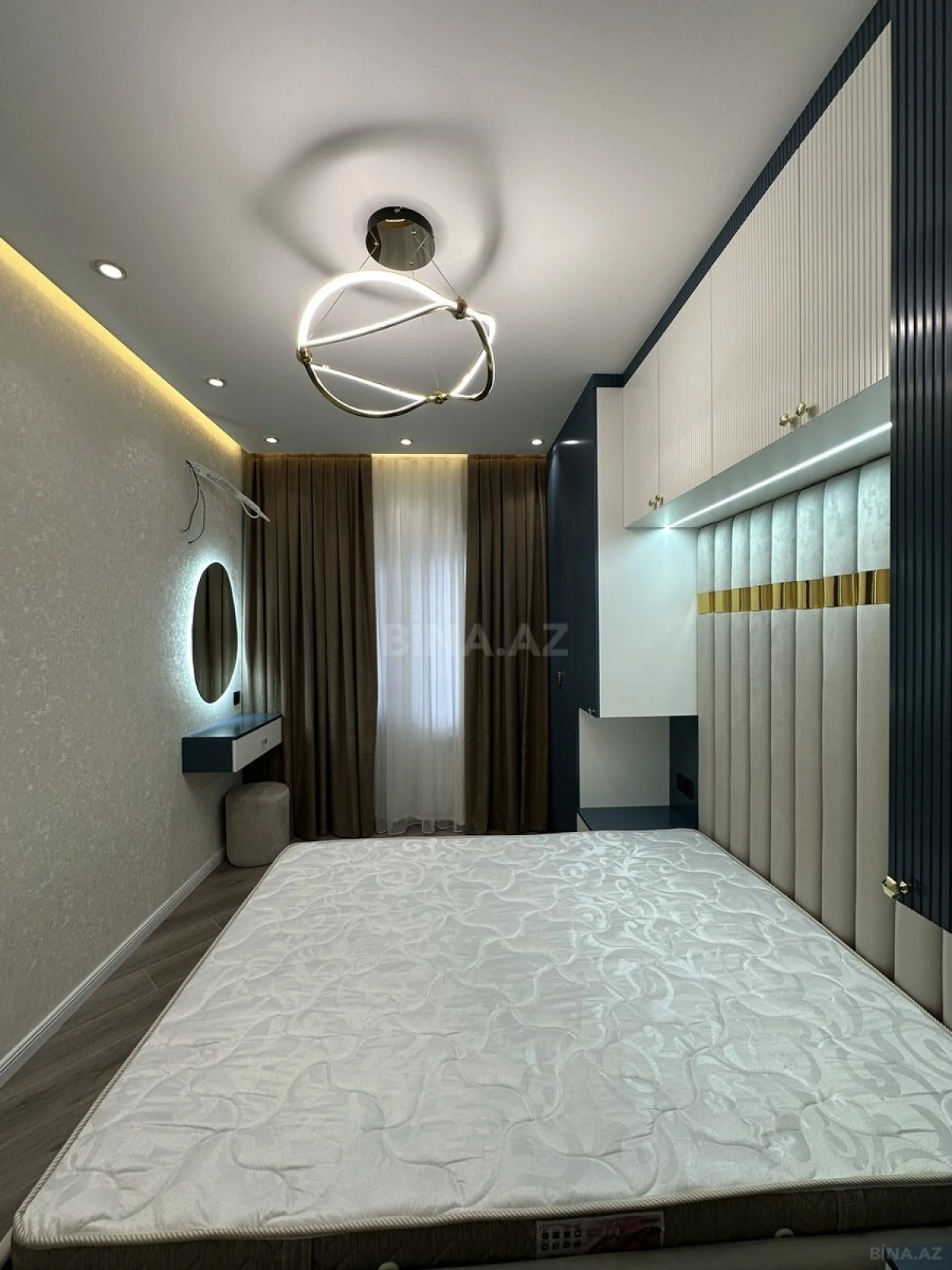 Satılır 2 otaqlı mənzil 66 m²