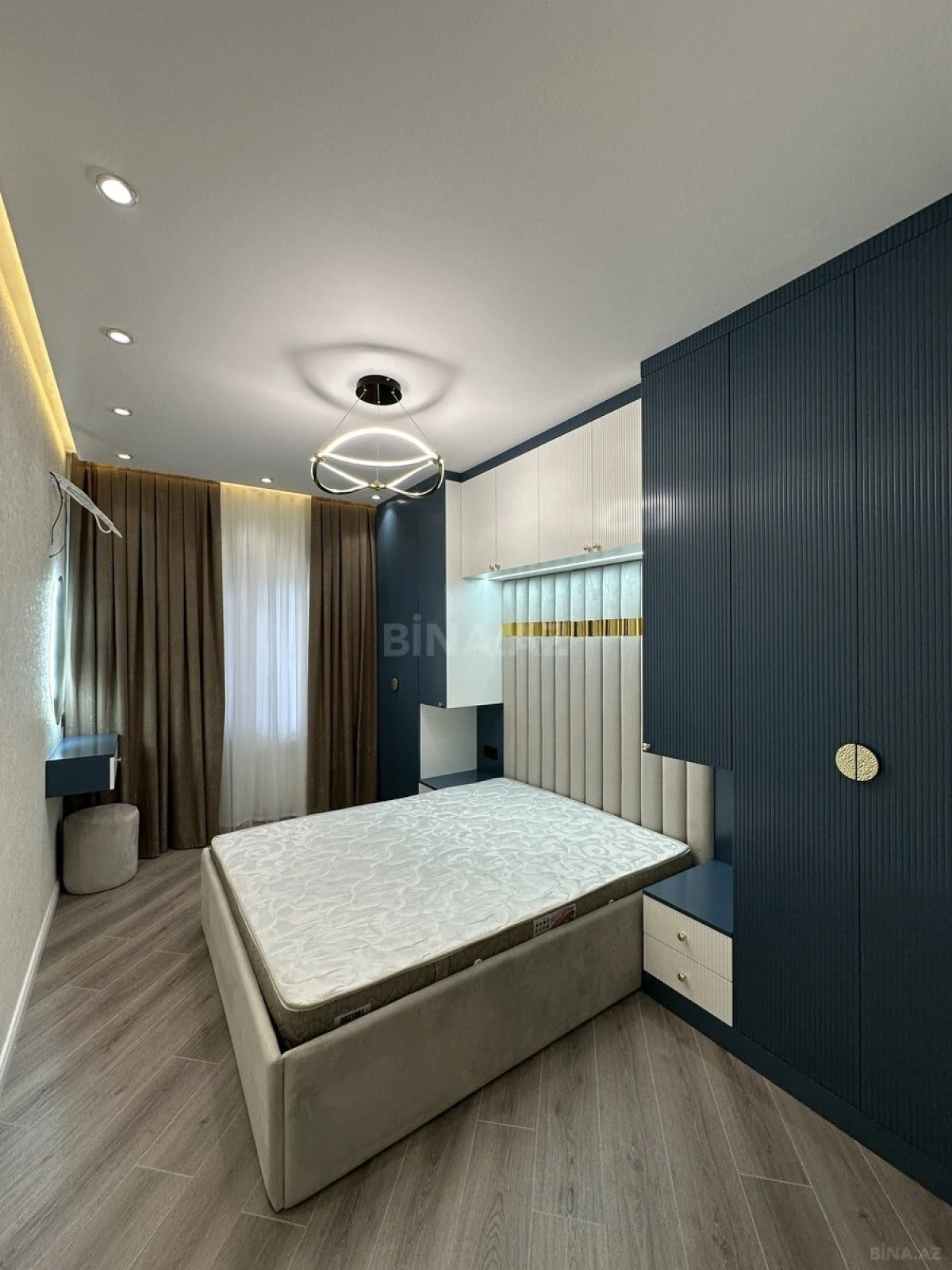 Satılır 2 otaqlı mənzil 66 m²