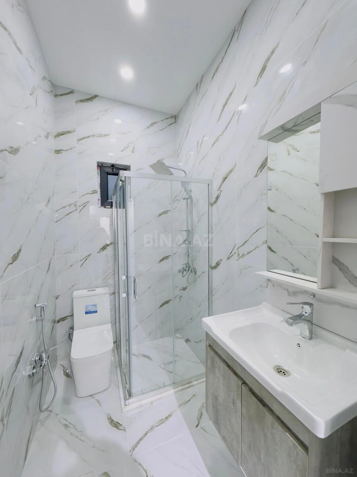 Satılır 4 otaqlı həyət evi 130 m²