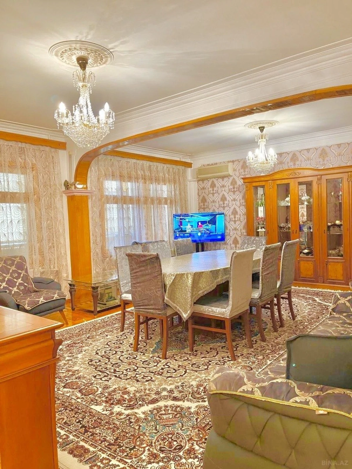 Satılır 5 otaqlı mənzil 120 m²