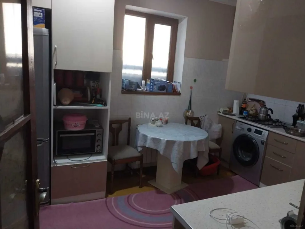 Satılır 6 otaqlı həyət evi 250 m²