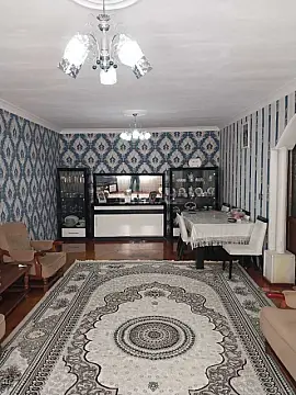 Satılır 6 otaqlı həyət evi 250 m²