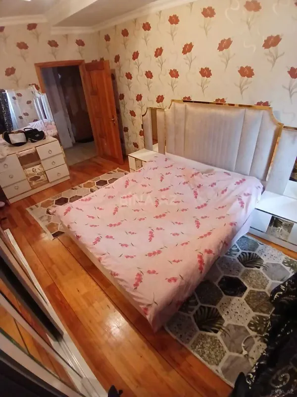 Satılır 2 otaqlı mənzil 70 m²