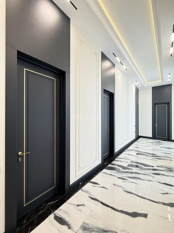 Satılır 5 otaqlı həyət evi 255 m²