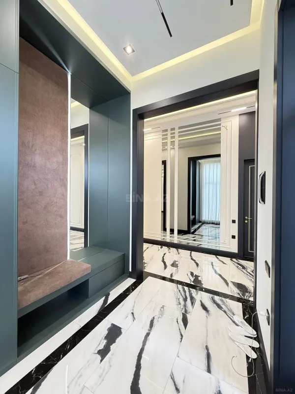 Satılır 5 otaqlı həyət evi 250 m²