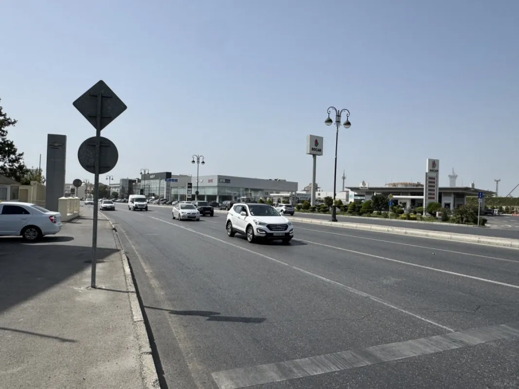 Kirayə verilir obyekt 250 m²