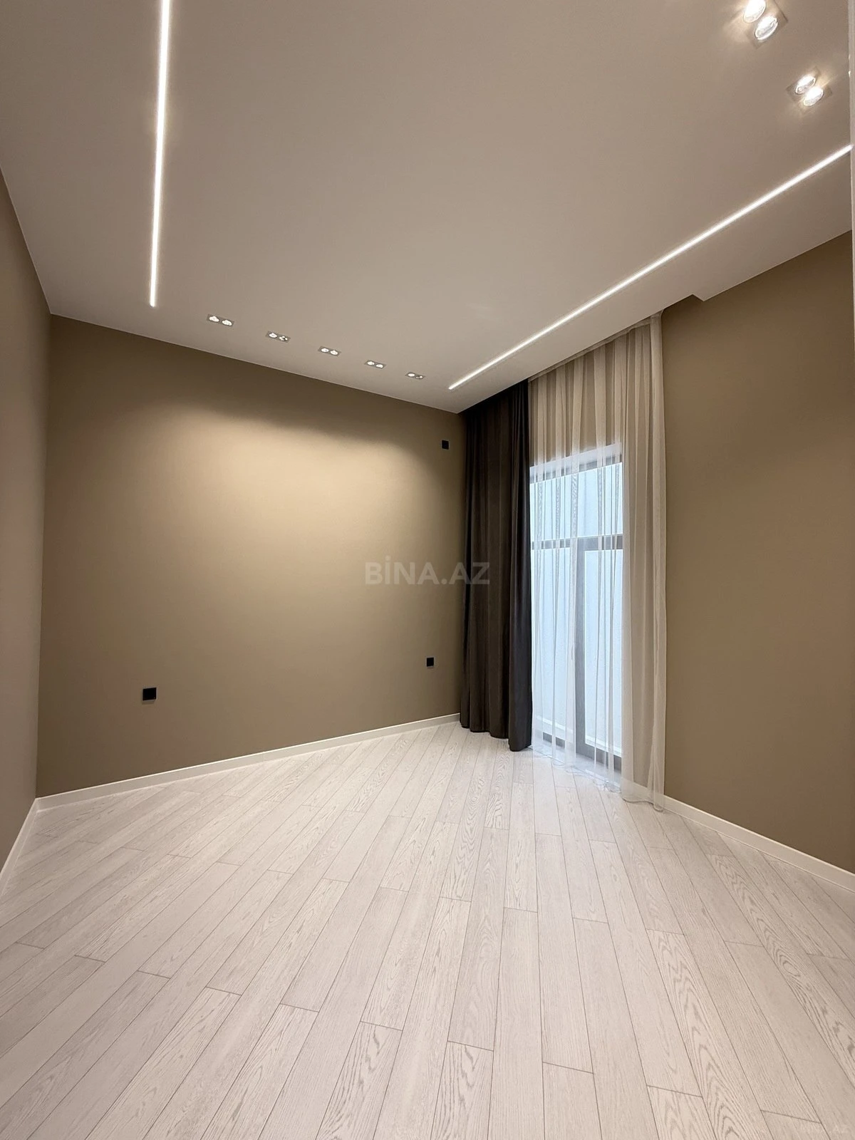 Satılır 4 otaqlı həyət evi 160 m²