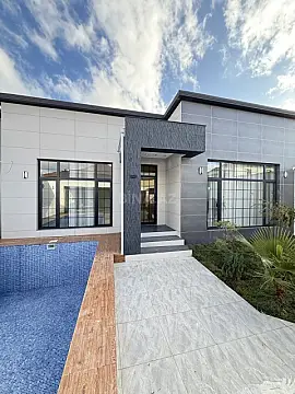 Satılır 4 otaqlı həyət evi 160 m²