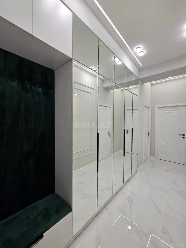 Satılır 2 otaqlı mənzil 69 m²