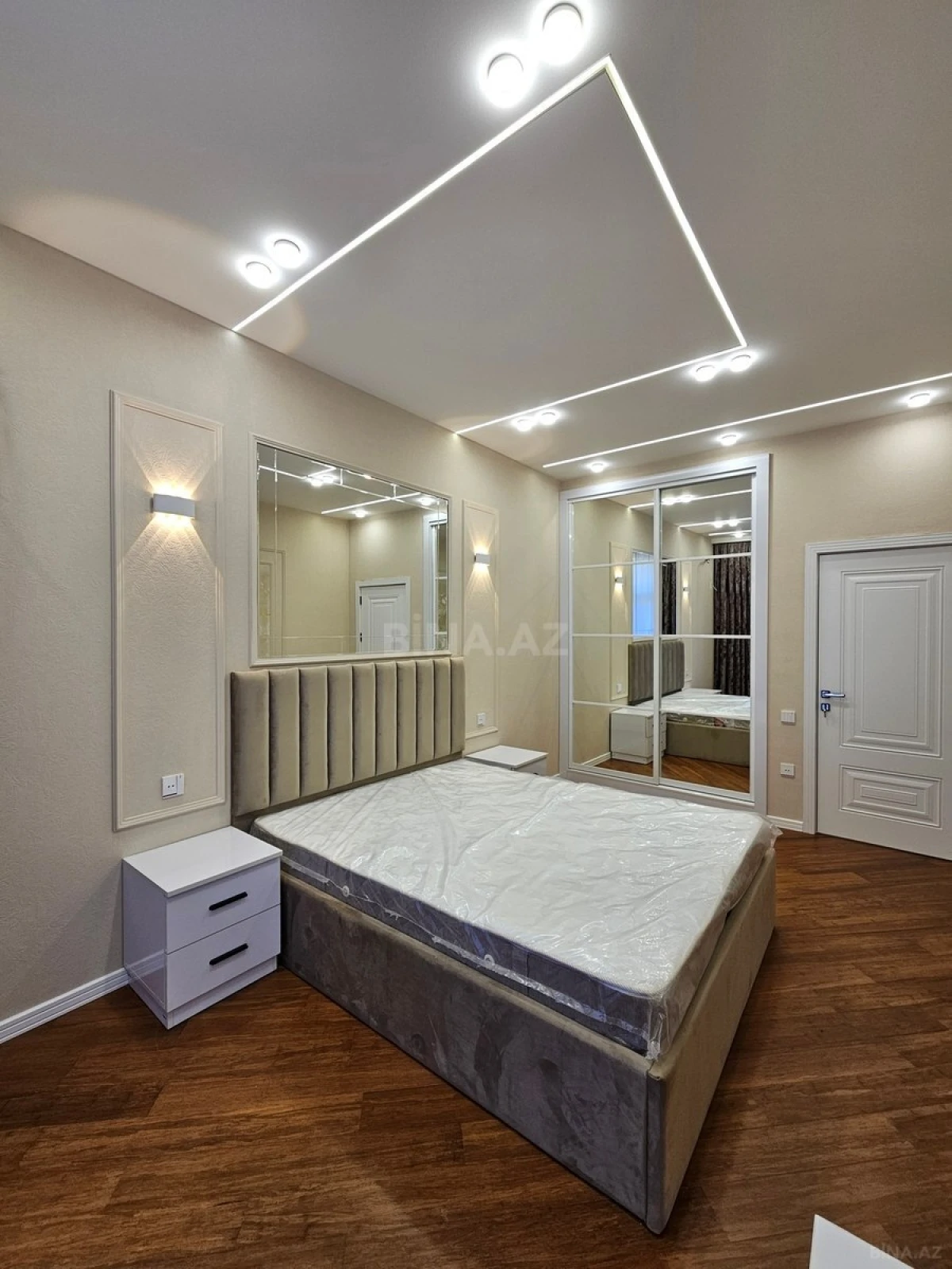 Satılır 2 otaqlı mənzil 69 m²