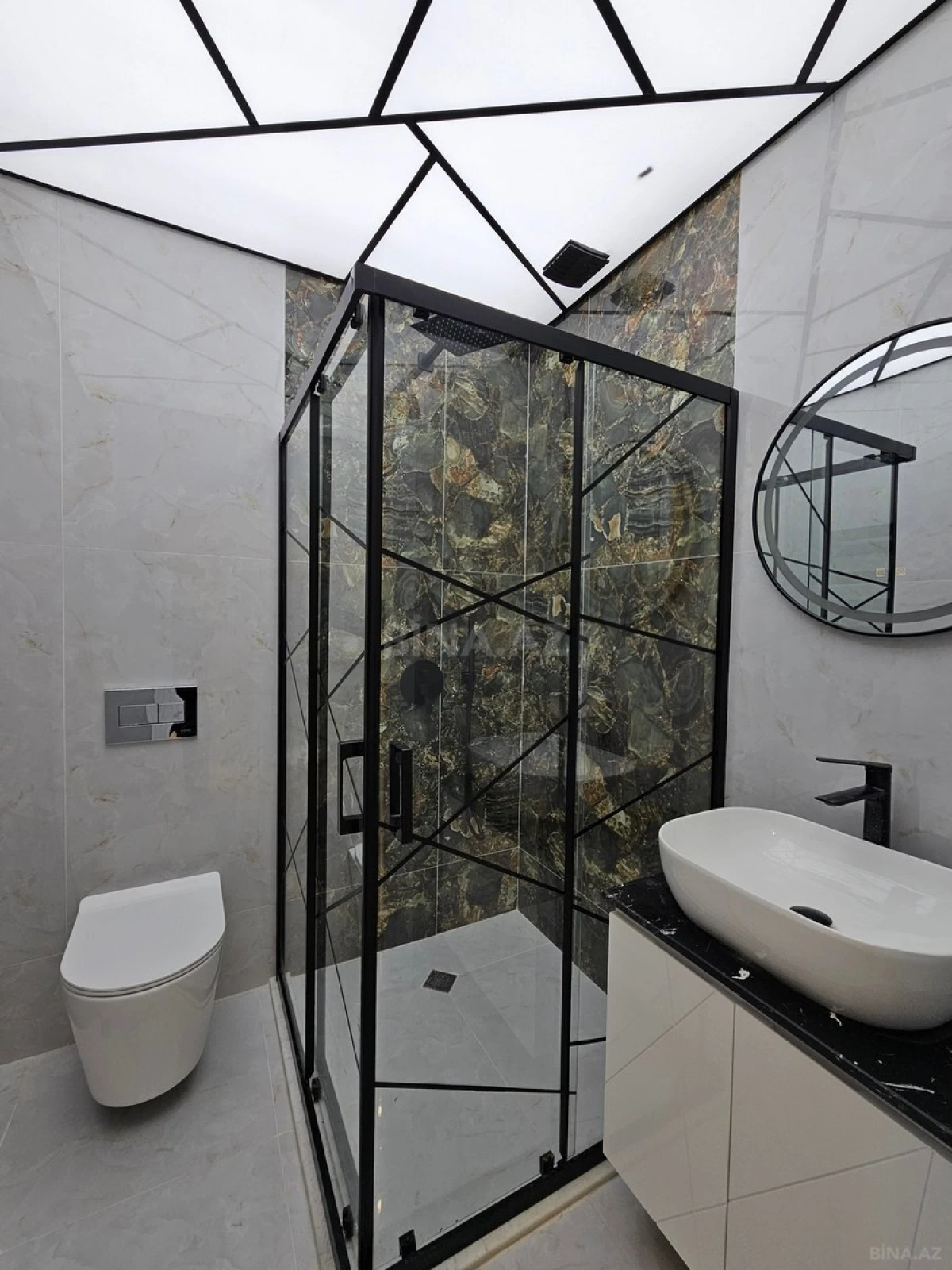 Satılır 2 otaqlı mənzil 69 m²