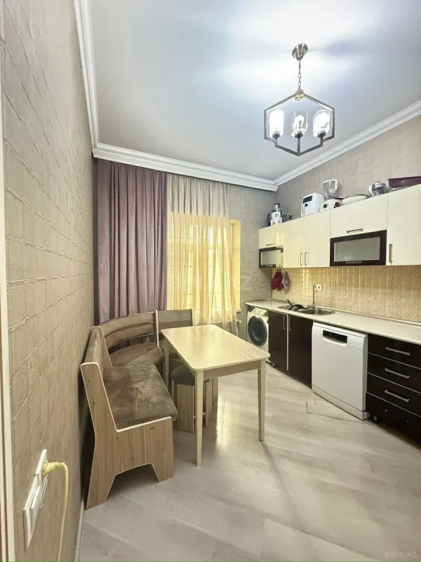 Satılır 4 otaqlı həyət evi 140 m²