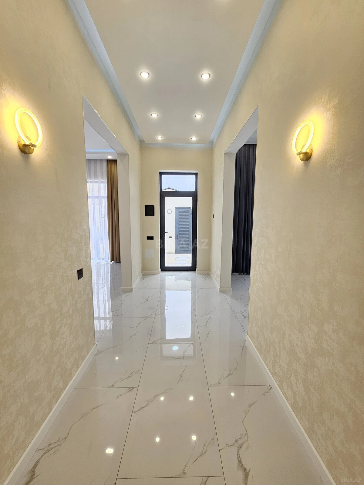 Satılır 3 otaqlı həyət evi 140 m²