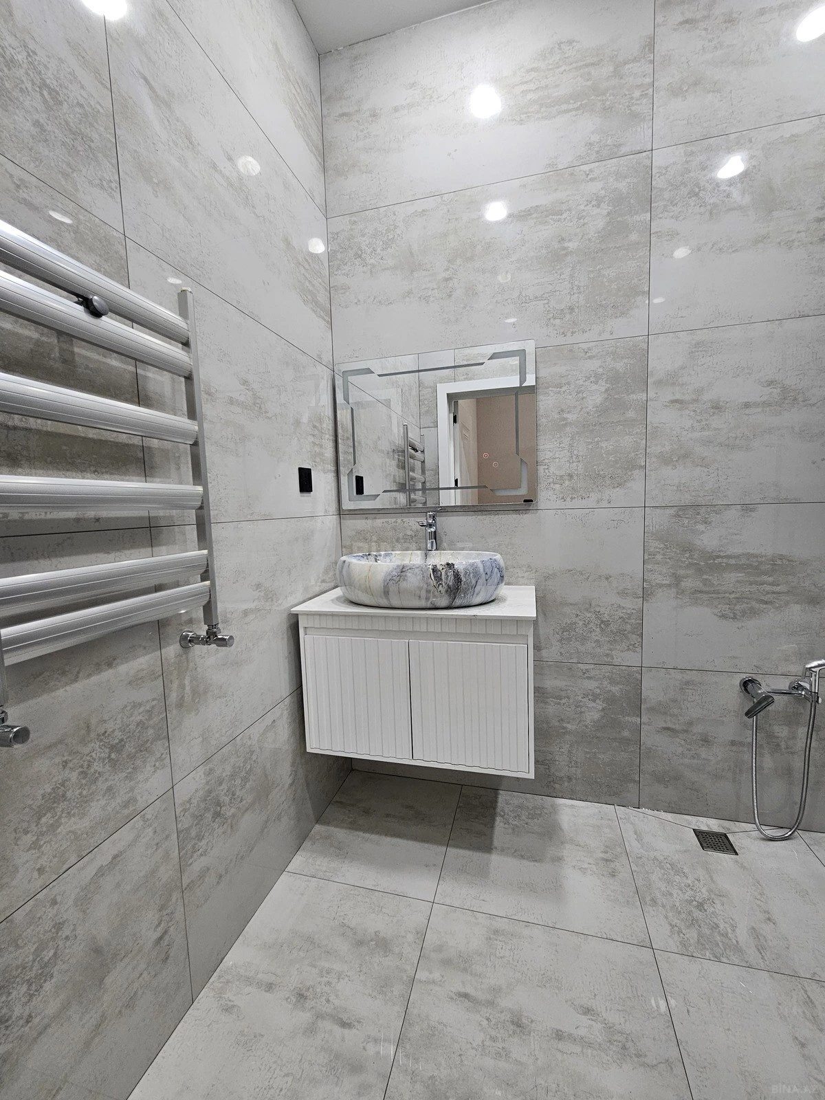 Satılır 3 otaqlı həyət evi 140 m²