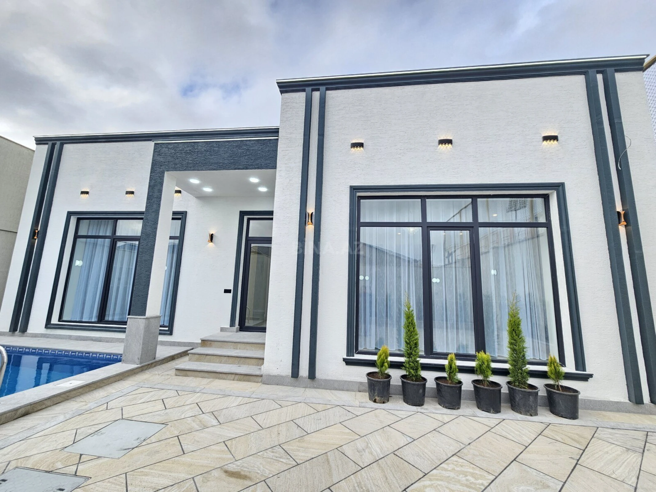 Satılır 3 otaqlı həyət evi 140 m²