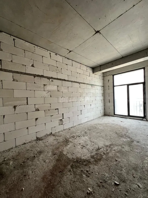 Satılır 2 otaqlı mənzil 62 m²