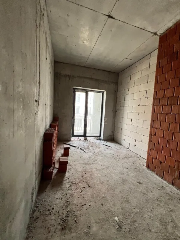 Satılır 2 otaqlı mənzil 62 m²