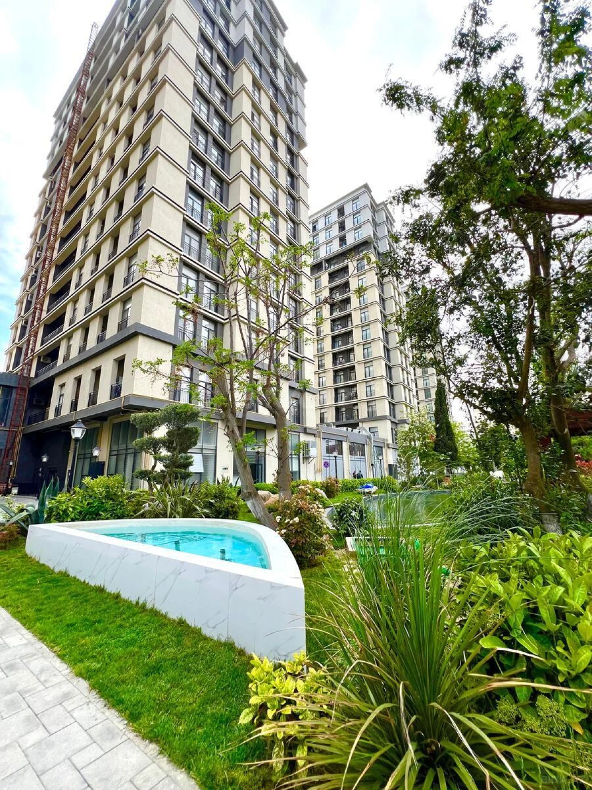 Satılır 2 otaqlı mənzil 62 m²