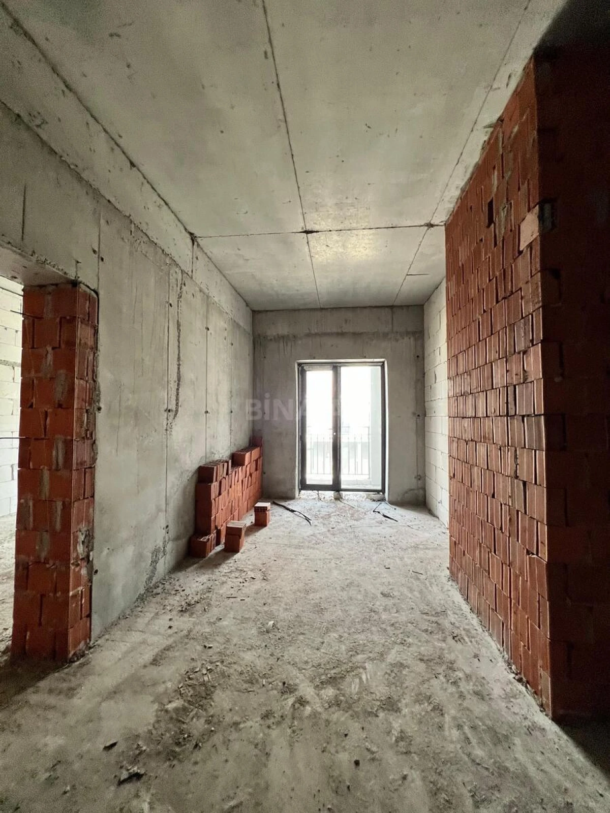 Satılır 2 otaqlı mənzil 62 m²