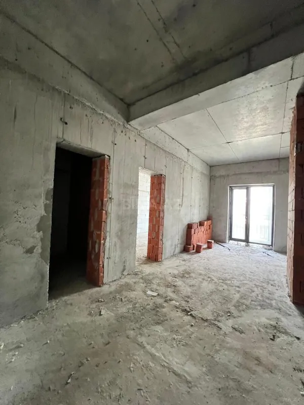 Satılır 2 otaqlı mənzil 62 m²