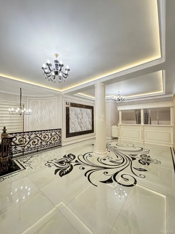 Satılır 8 otaqlı həyət evi 600 m²