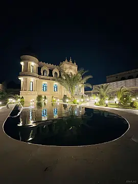 Satılır 8 otaqlı həyət evi 600 m²