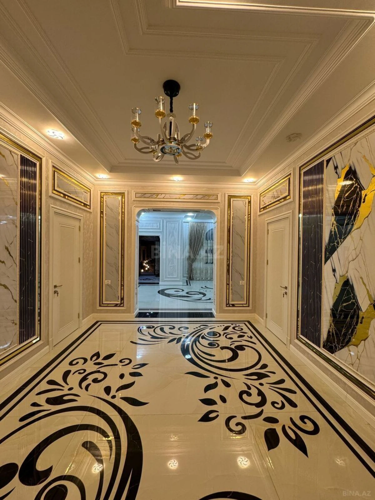 Satılır 8 otaqlı həyət evi 600 m²