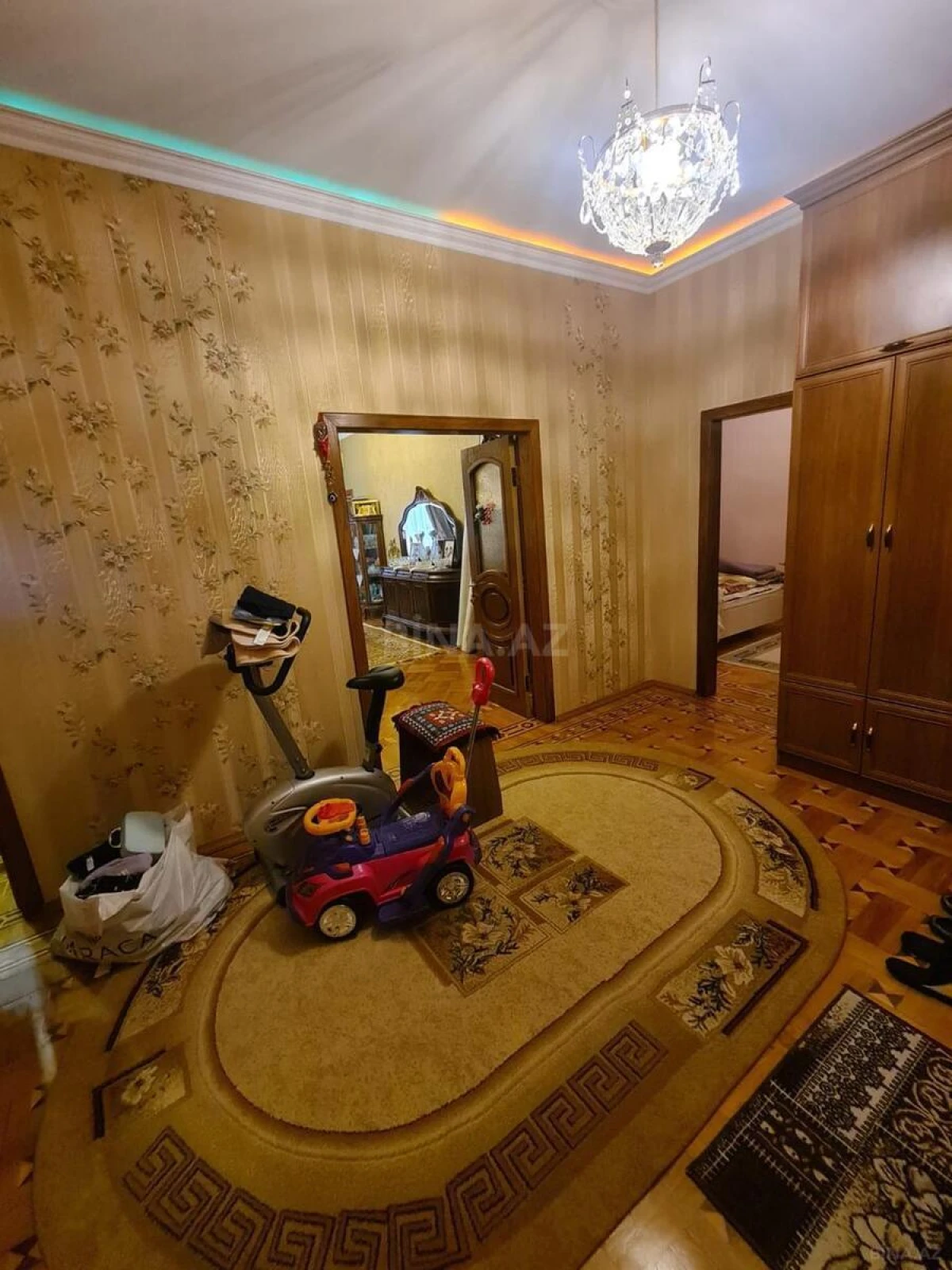 Satılır 3 otaqlı mənzil 90 m²